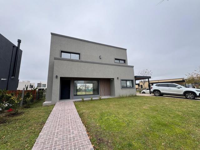 Leandro Niceforo Alem 3300 | KCP1393