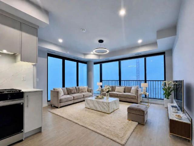 LEASE TRANSFER Cozy 2 Bed / 2 Bath Corner Unit in Calgary’s West District — 2 Bedrooms Condo Unit
