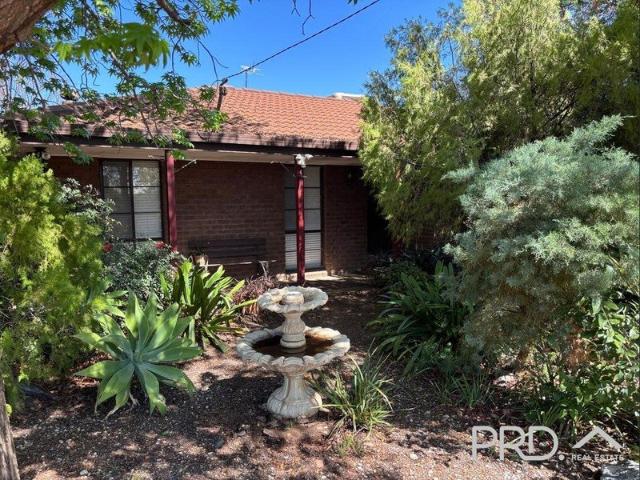 LEASE BREAK* 4 BEDROOM FAMILY HOME