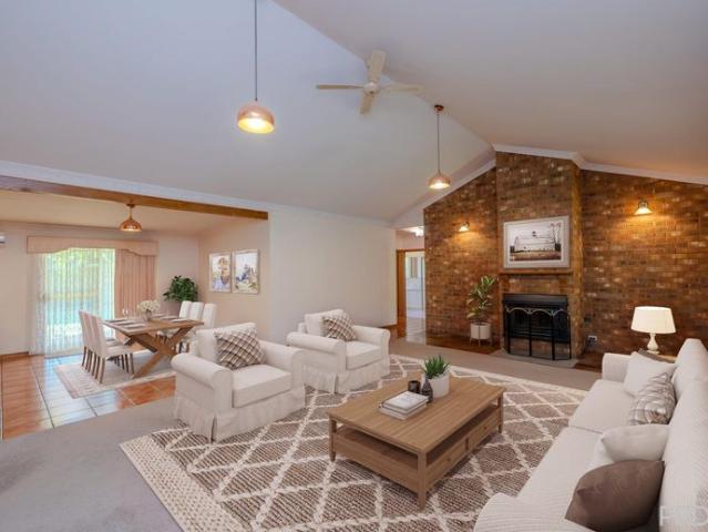 LEASE BREAK* 3 BEDROOM FAMILY HOME