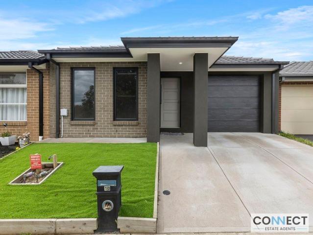 LEASE PENDING: Modern 4 Bed Home with Low Maintenance & Comfort