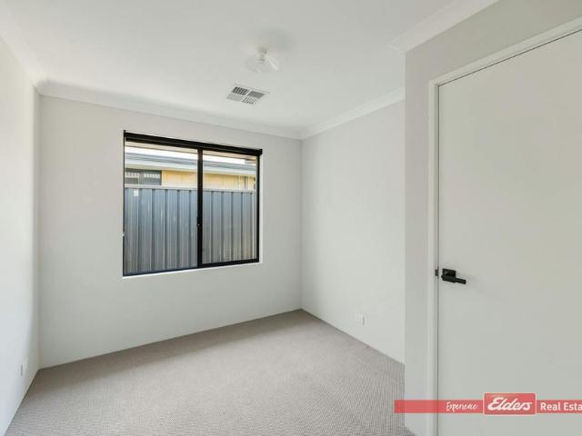 LEASE PENDING Modern Home in Baldivis!