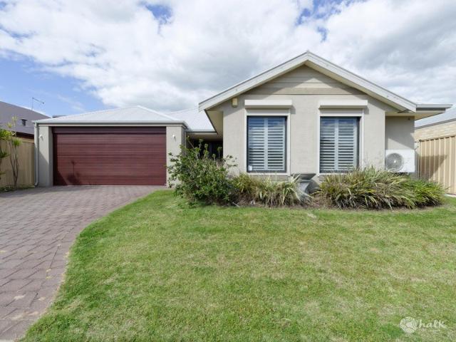LEASE PENDING BEAUTIFUL SPACIOUS FAMILY HOME!