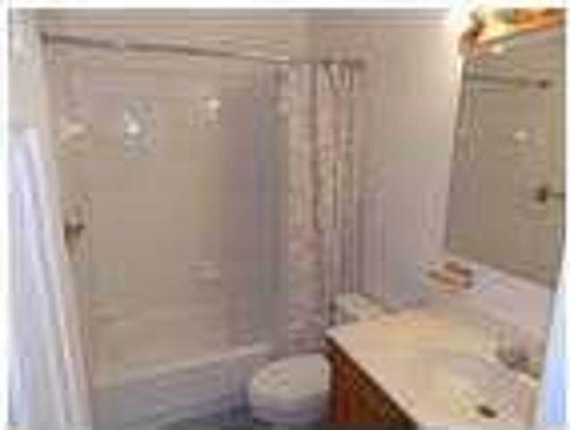 Lease Spacious 3+2.50. Approx 1,500 sf of Living Space!