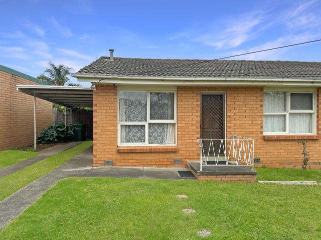 LEASED* 2 Bedroom – Low maintenance – Surreal Property Group