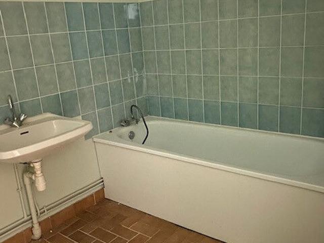 Leasing Appartement Studio 38 m² Prissac