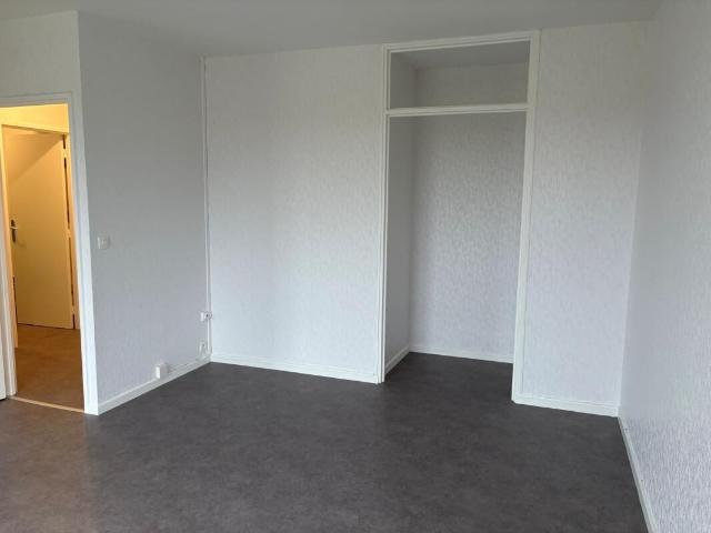 Leasing Appartement 2 pièces 50 m² La Châtre