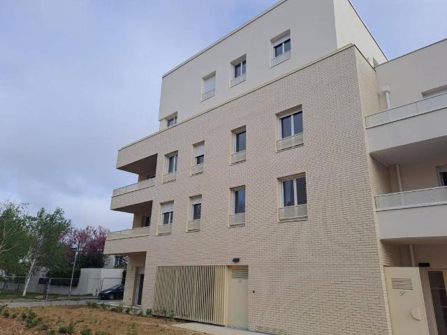 Leasing Appartement 3 pièces 69 m² Les Clayes sous Bois