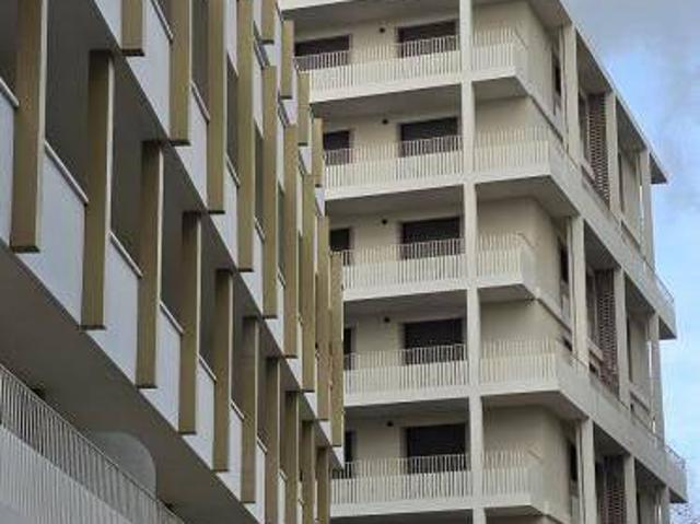 Leasing Appartement 4 pièces 87 m² Montreuil