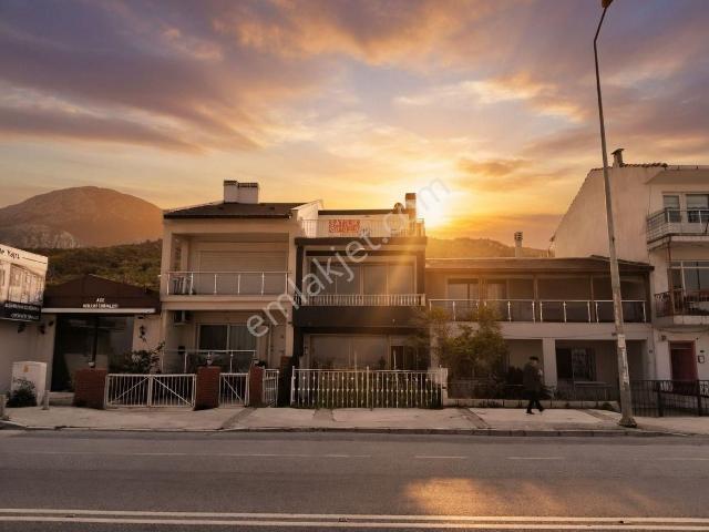 Leb i Derya Konumda Yaşam Ve Ticari Değeri Yüksek Yatırım Fırsatı