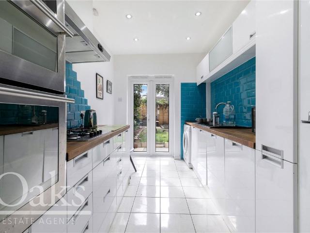 Lebanon Road, East Croydon CR0, 2 bed end terrace house to rent, £1,900 pcm | PrimeLocation