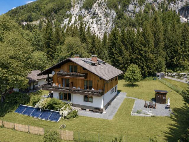 Leben & Vermieten am Pressegger See – Wohnhaus mit Ferienappartements