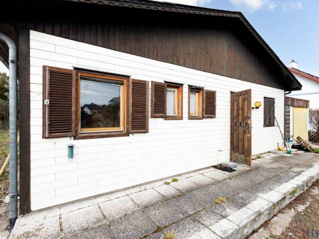 LEBEN WIE DAMALS ENTZÜCKENDES WEEKENDHAUS II VIEL POTENZIAL II SCHÖNER GARTEN II GARAGE II RUHIGE SIEDLUNGSLAGE II NÄHE FELIXDORF