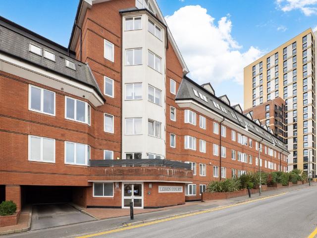Leben Court, 36 Sutton Court Road, Sutton SM1, 2 bed flat to rent, £2,000 pcm | PrimeLocation
