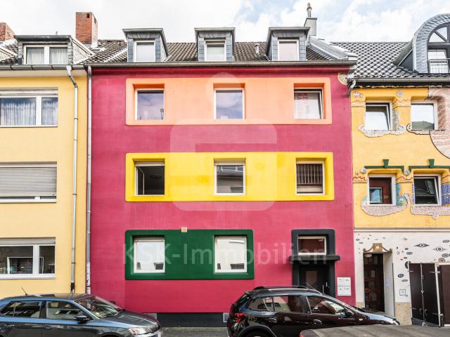 Leben in Köln Nippes 3 Zimmer Wohnung mit großem Balkon. Bezugsfrei ab dem 01.10.2026!