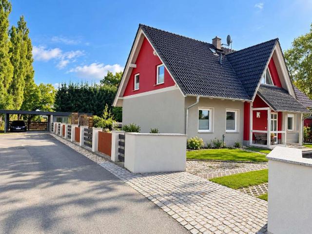 Leben in Pritzwalk: Traumhaus mit Pool, Solar & 1.300 m² Grundstück