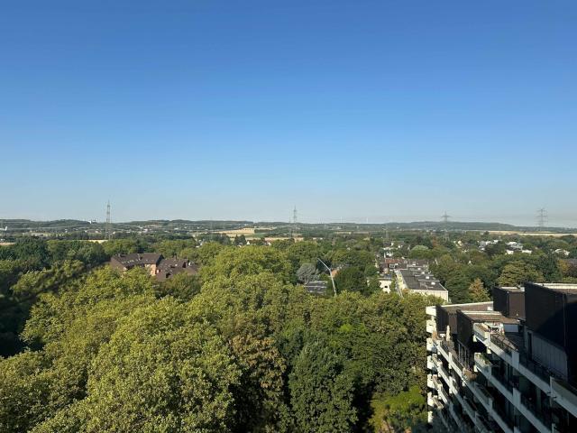 Leben mit Blick über Kölns grünen Westen
