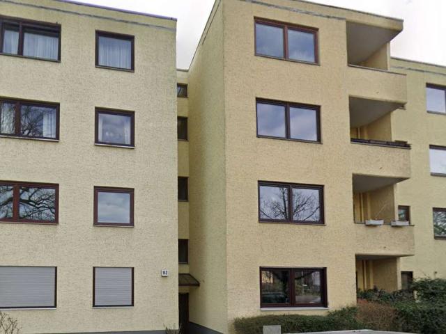 Lebendiges Wohnen in Lichterfelde: 3 Zimmer Wohnung mit Balkon