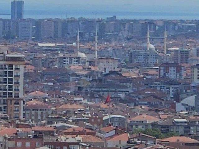 LEBİ DERYA MANZARALI SATILIK BAĞCILAR MEYDAN'DA 2+1 DAİRE