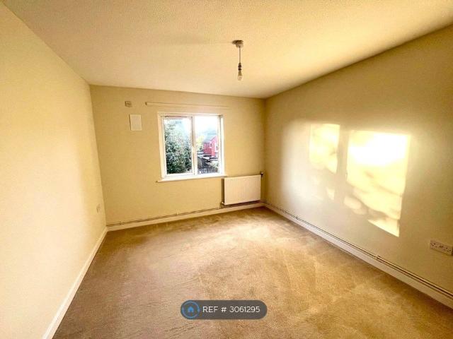 Leckwith Road, Cardiff CF11, 2 bed flat to rent, £1,190 pcm | PrimeLocation