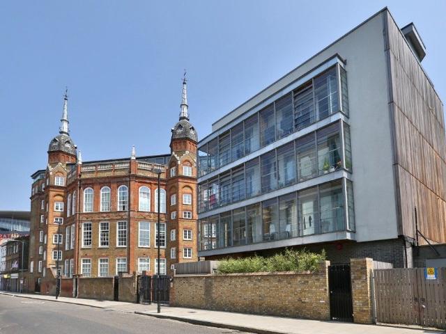 L'ecole, Energy Rating B N7, 1 bed flat to rent, £2,200 pcm | PrimeLocation
