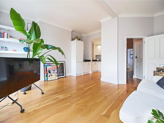 Ledbury Road, London W11, 1 bed flat to rent, £3,358 pcm | PrimeLocation