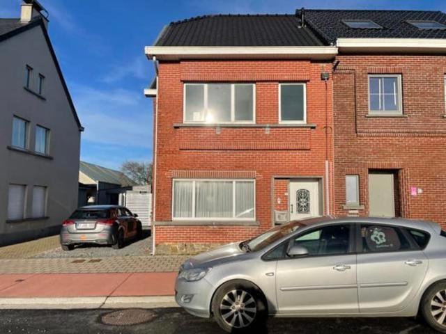 LEDE Gerenoveerde HoB met grote tuin