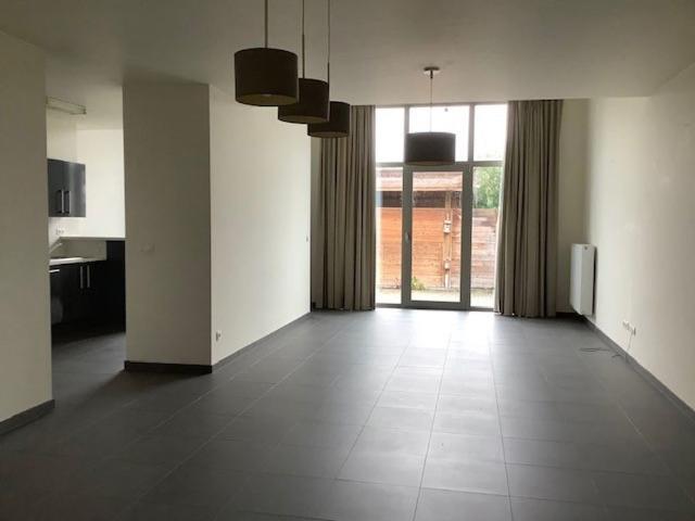 LEDE Ruim, gelijkvloers appartement mét staanplaats
