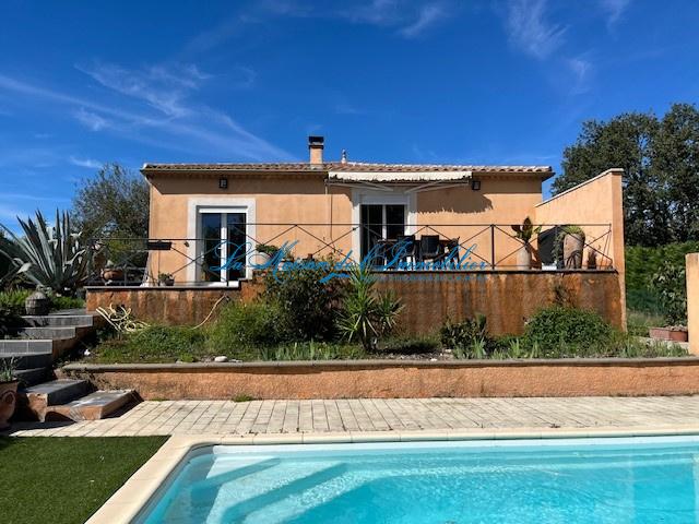 Lédignan, belle Villa F5 avec piscine sur 1428 m2 de terrain clos et aménagé, calme et sans vis à vis