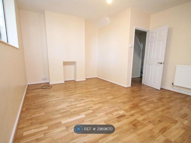 Lee Church St, London SE13, 2 bed maisonette to rent, £1,900 pcm | PrimeLocation