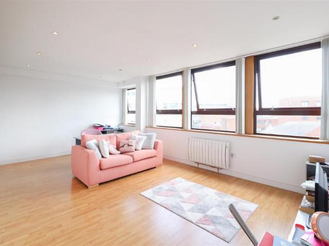 Lee Circle, Leicester LE1 1 bed apartment to rent £725 pcm £167 pw