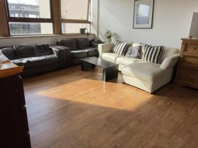 Lee Circle, Leicester, LE1 2 bed flat to rent £1,100 pcm £254 pw
