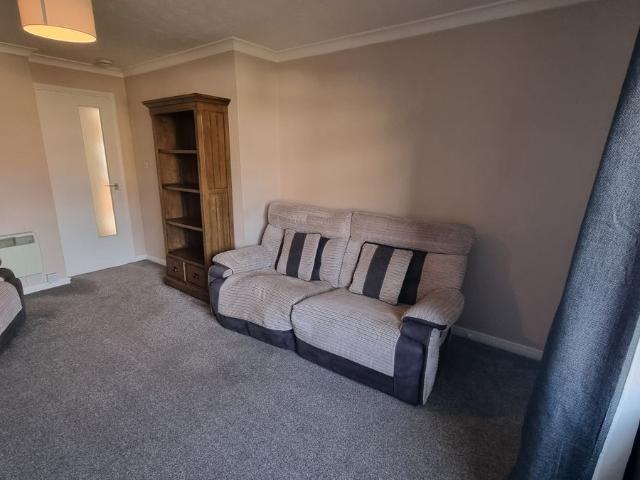 Lee Crescent North, Bridge Of Don, Aberdeen AB22, 1 bed flat to rent, £585 pcm | PrimeLocation
