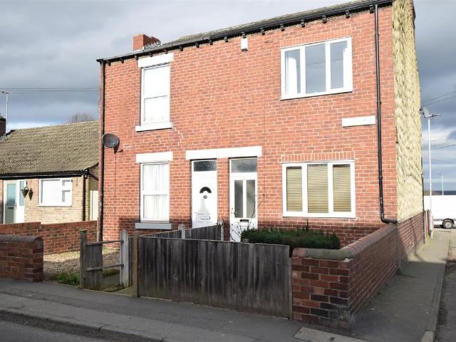 Lee Brigg, Altofts WF6, 2 bed semi detached house to rent, £895 pcm | PrimeLocation