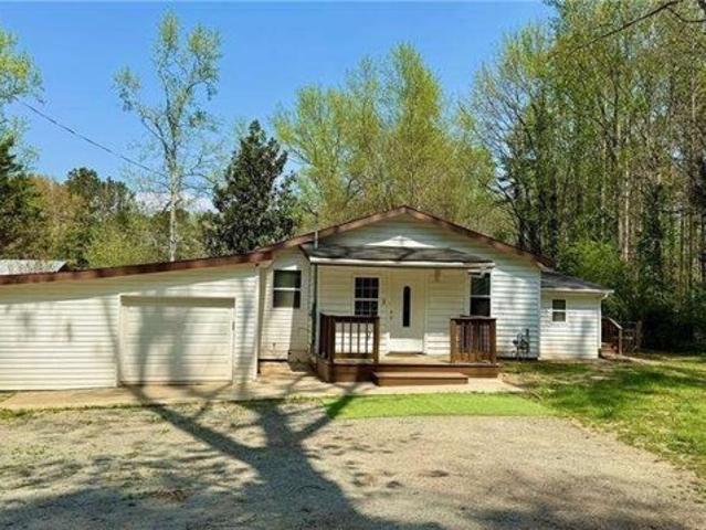 Lee Dr, Acworth, Home For Sale