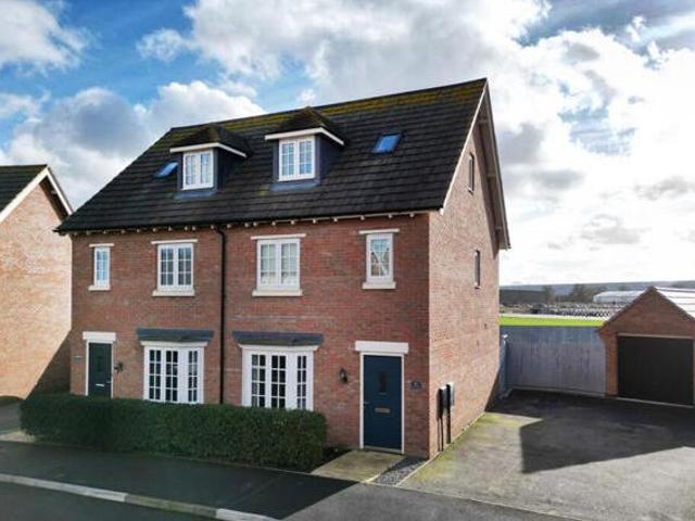 Lee Drive, Rugby, 3 Bedroom Semi detached