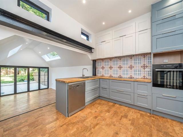 Lee High Road, Lee SE12, 2 bed property to rent, £2,600 pcm | PrimeLocation