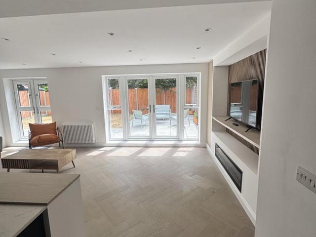 Lee SE12 Luxery 3 Double beds 3 Bathrooms Garden