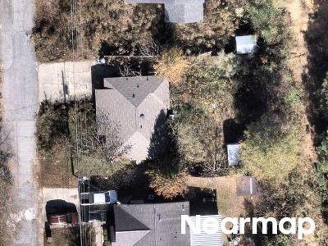 Lee Rd 0500