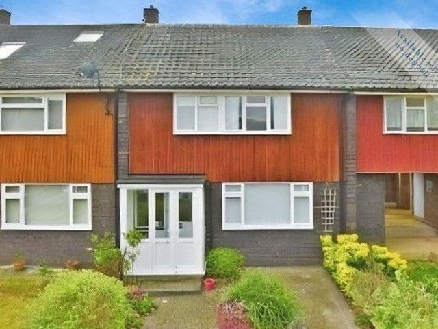 Lee Walk, Basildon SS16, 3 bed terraced house to rent, £1,950 pcm | PrimeLocation