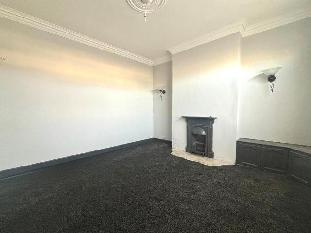 Leechmere Road, Sunderland, SR2 1 bed in a house share to rent £425 pcm £98 pw