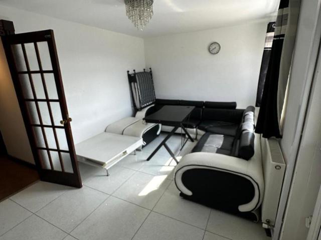 Leeds LS3 3 bed terraced house to rent £1,550 pcm £358 pw
