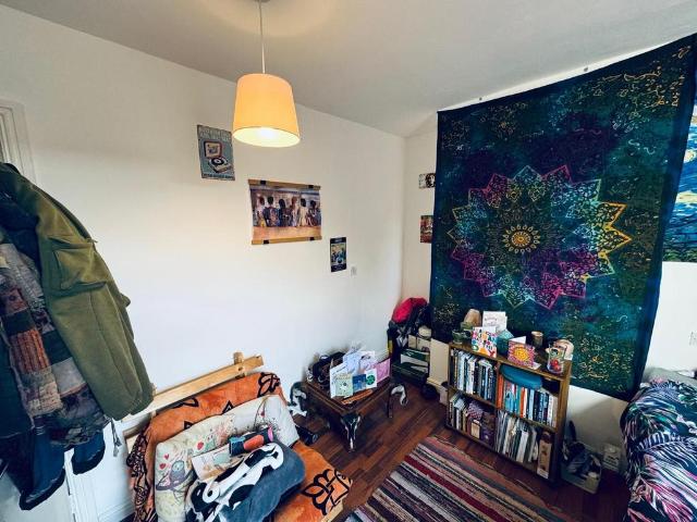 Leeds LS6 1 bed flat to rent £598 pcm £138 pw