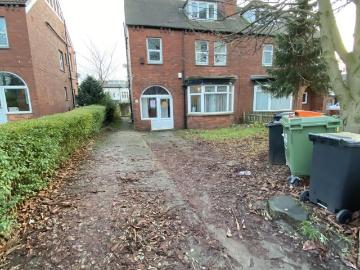 Leeds, LS6 7 bed semi detached house to rent £3,943 pcm £910 pw
