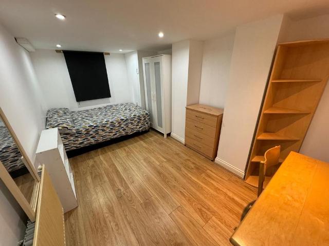 Leeds LS6 6 bed detached house to rent £3,120 pcm £720 pw
