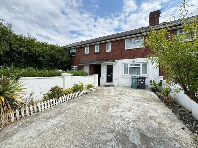 Leeds LS7 3 bed terraced house to rent £1,200 pcm £277 pw