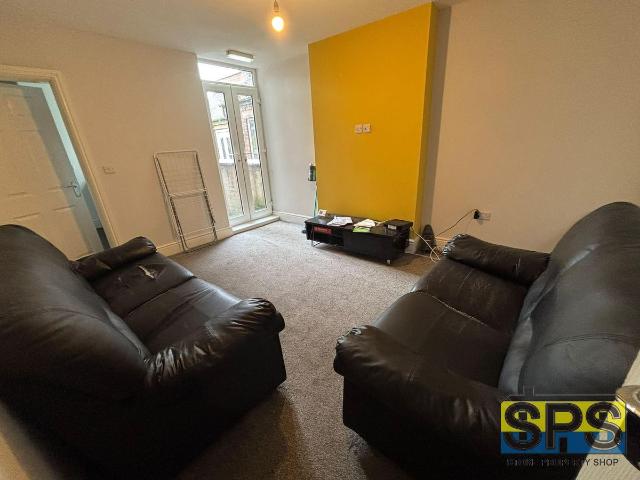 Leek Road, Stoke On Trent ST1, 5 bed terraced house to rent, £450 pcm | PrimeLocation