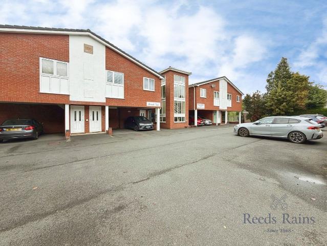 Leek Road, Stoke On Trent, Staffordshire ST1, 2 bed flat to rent, £725 pcm | PrimeLocation