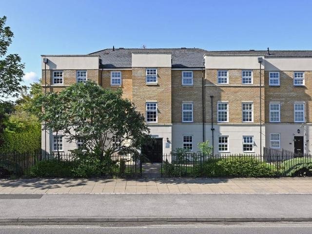 Leeman Road, York, North Yorkshire YO26, 2 bed flat to rent, £1,350 pcm | PrimeLocation