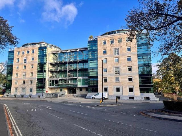 Leeman Road, York 1 bed apartment to rent £995 pcm £230 pw